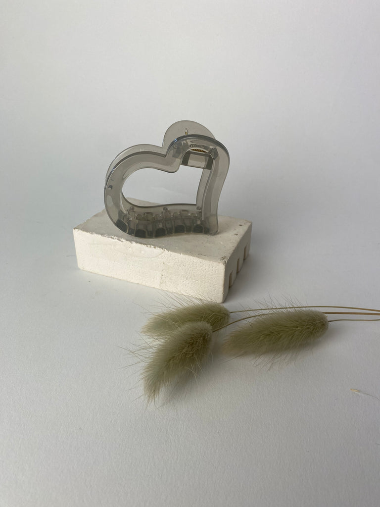 Grey transparent heart claw clip