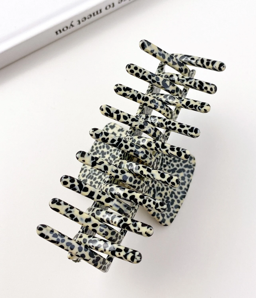 Dalmatian Claw Clip