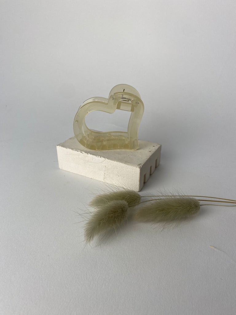 Cream transparent heart claw clip