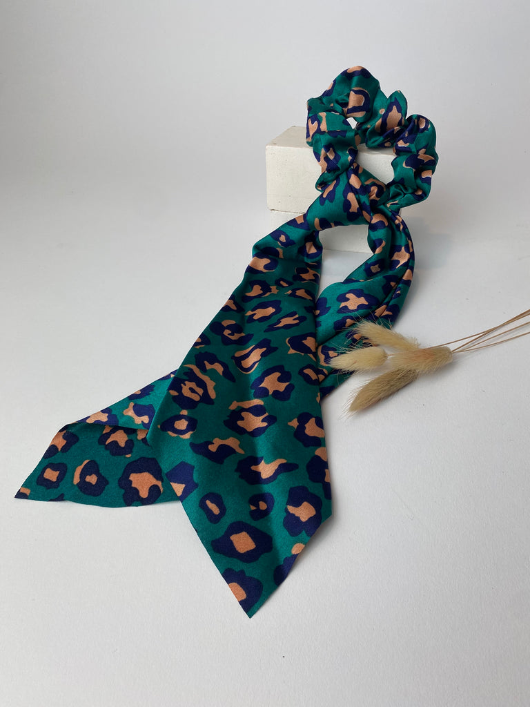 Silk Jade scrunchy Tie