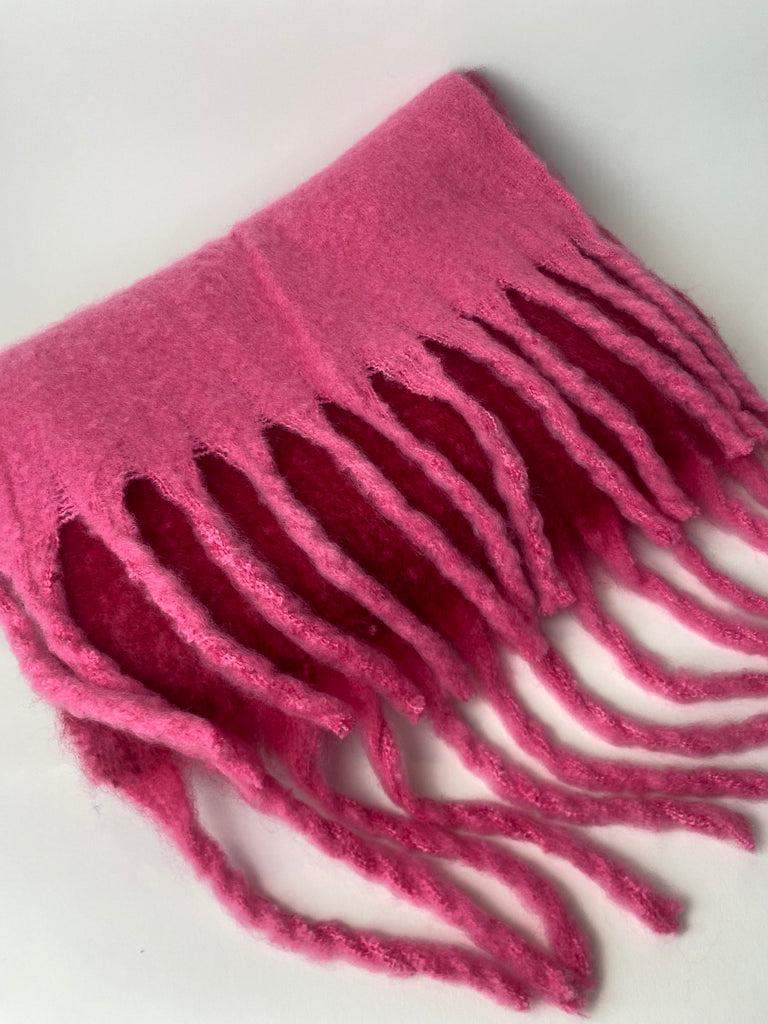 Two tone pink scarf