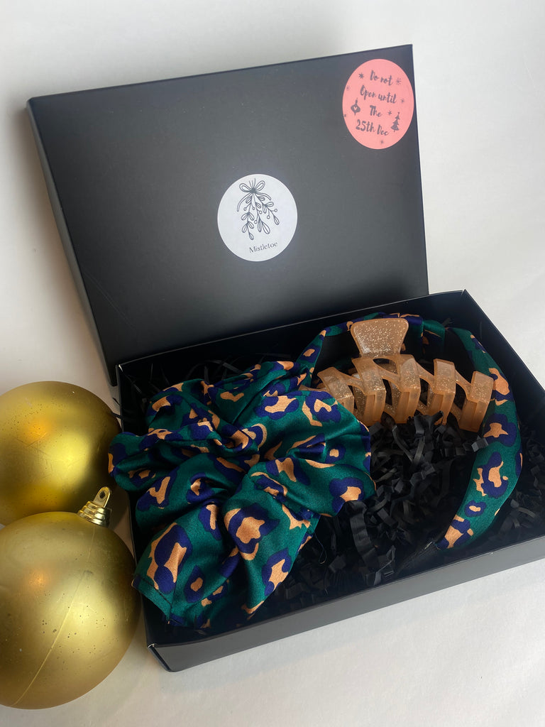 ‘Mistletoe’ gift box