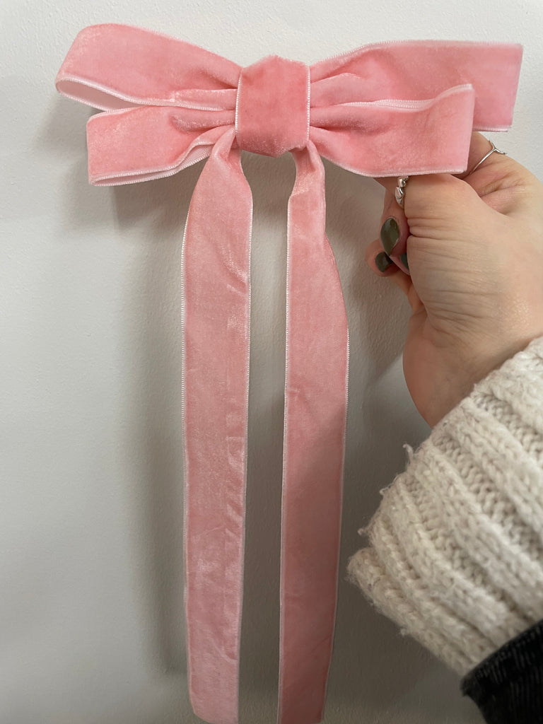 Velvet Croc clip bow - baby pink
