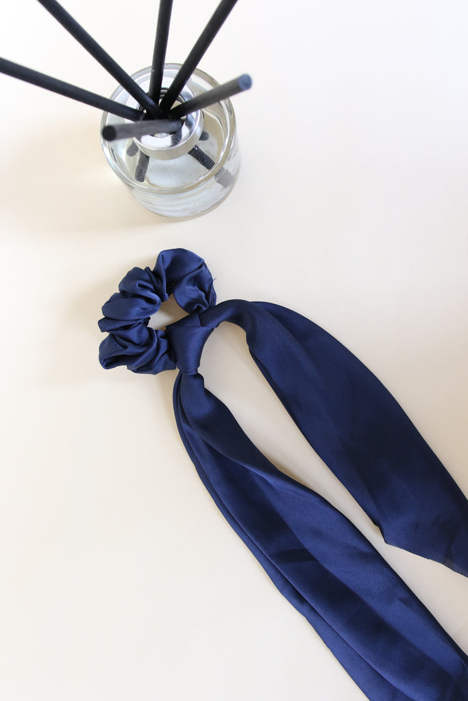 Silk  Navy scrunchy Tie