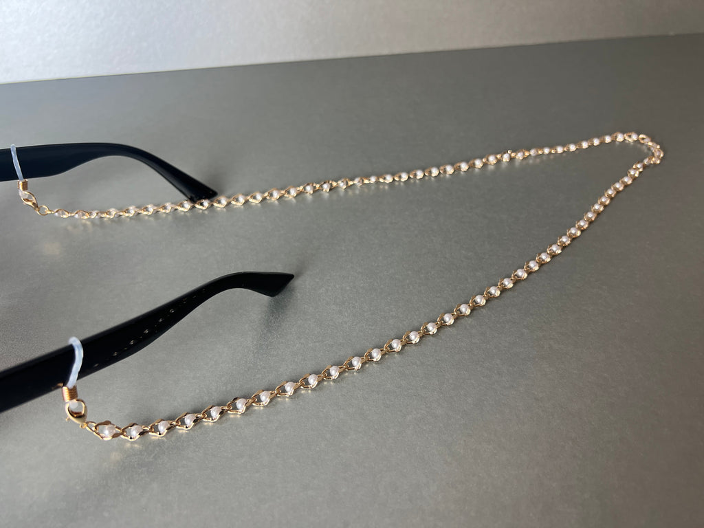 Gold and pearl chain sunglass chain